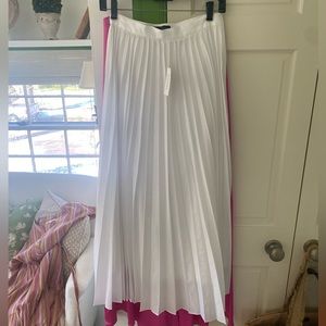 Banana Republic White Pleated Maxi Skirt